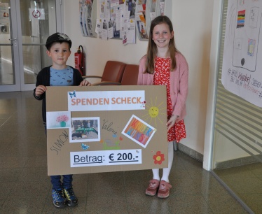 Spendenübergabe Valerie und Simon-
